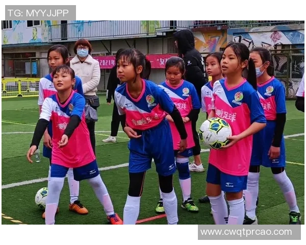 探索kmf足球的魅力与发展潜力，助力青少年足球梦想的实现与成长