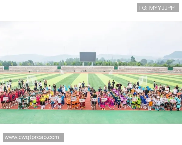 足球国产积木助力青少年成长打造未来足球之星的梦想舞台